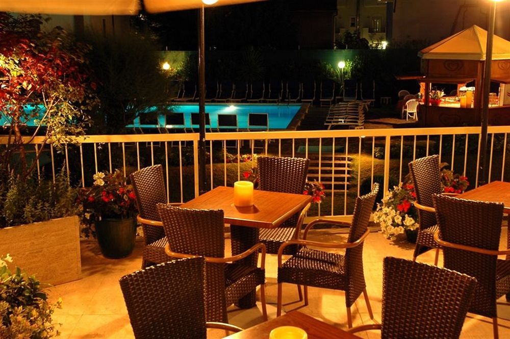 Hotel Doge Milano Marittima Exterior foto